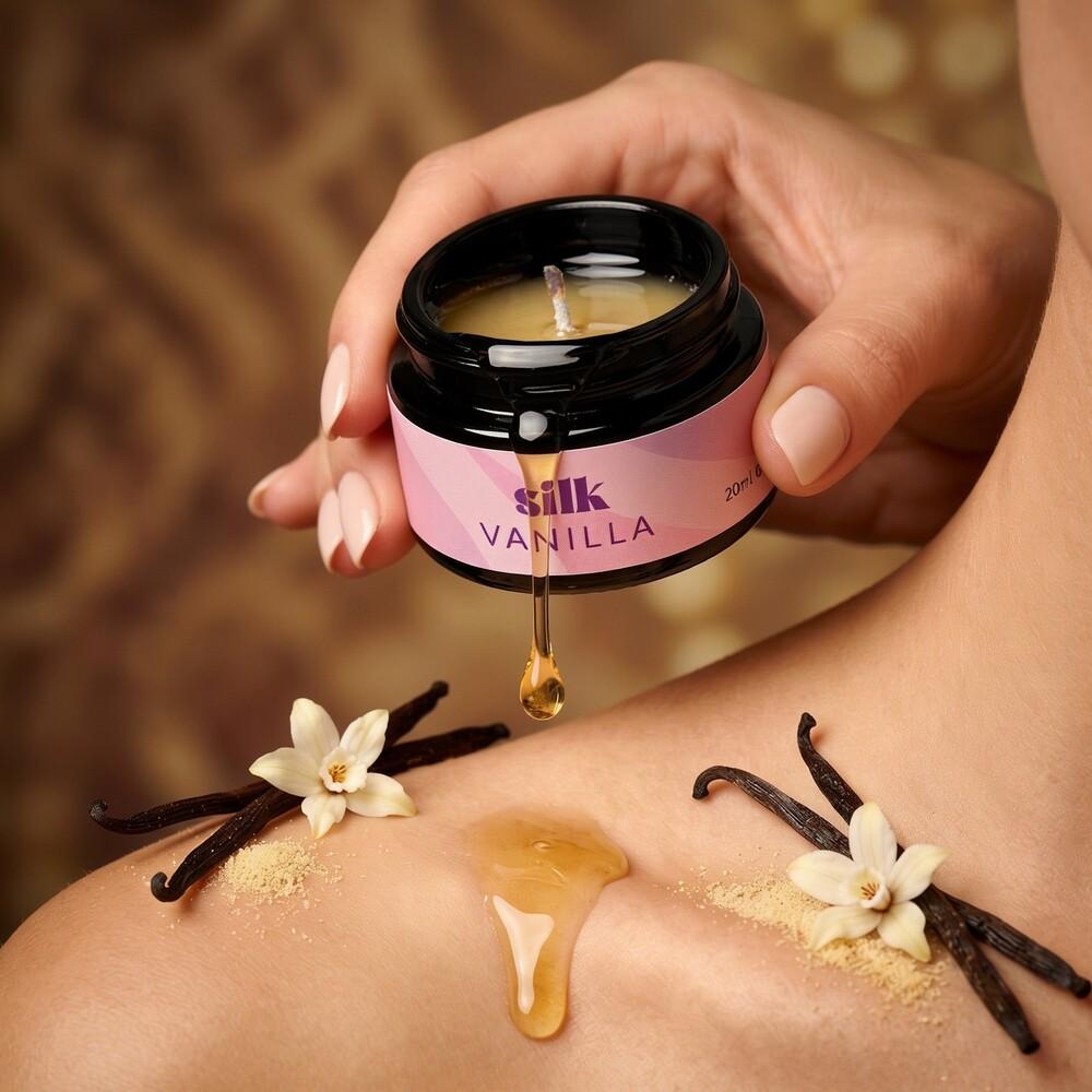 Candela da Massaggio Silk Vanilla thumbnail 3